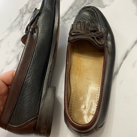 Cole Haan Mens Shoes Black Brown
Country Loafers Tassel Flap Slip On
Size 13 - Picture 5 of 10